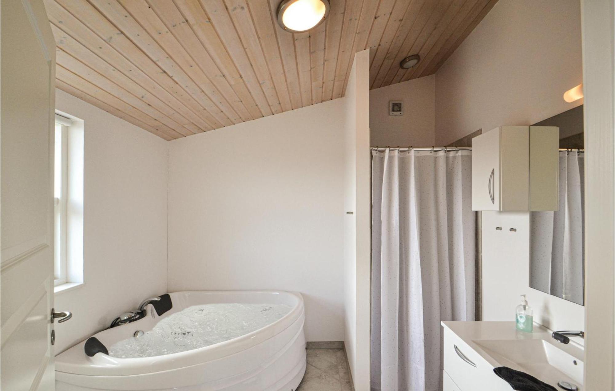 Amazing Home In Orsted With Kitchen Екстер'єр фото